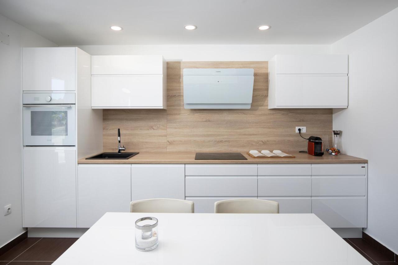 Monte Paradiso Sun Apartment พูลา ภายนอก รูปภาพ